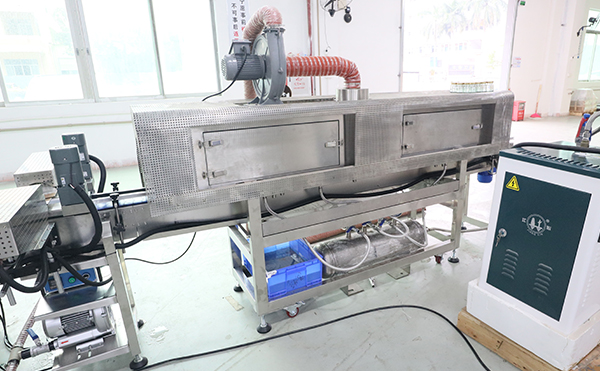 飲料瓶套標(biāo)機(jī),套標(biāo)機(jī),全自動套標(biāo)機(jī)