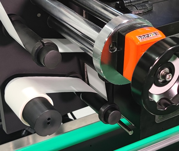 吸貼貼標(biāo)機(jī),貼標(biāo)機(jī),全自動貼標(biāo)機(jī)