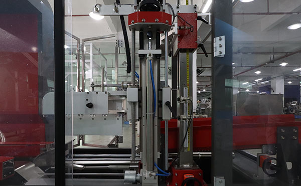 一字型自動封箱機,封箱機廠家,封箱機