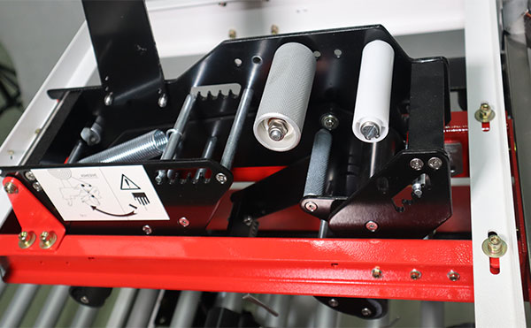 一字型全自動封箱機(jī),全自動封箱機(jī),一字型封箱機(jī)