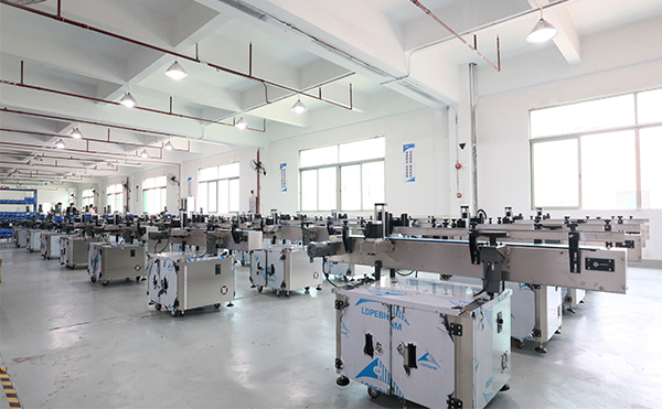全自動(dòng)PCB板專(zhuān)用貼標(biāo)機(jī),全自動(dòng)PCB貼標(biāo)機(jī),平面貼標(biāo)機(jī)